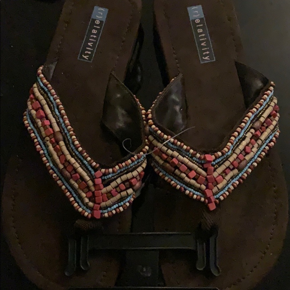 (r)elativity beaded flip flop PT0871-2L
